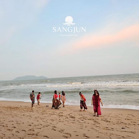 Sangjun On Beach Resort Bang Saphan Luaran gambar