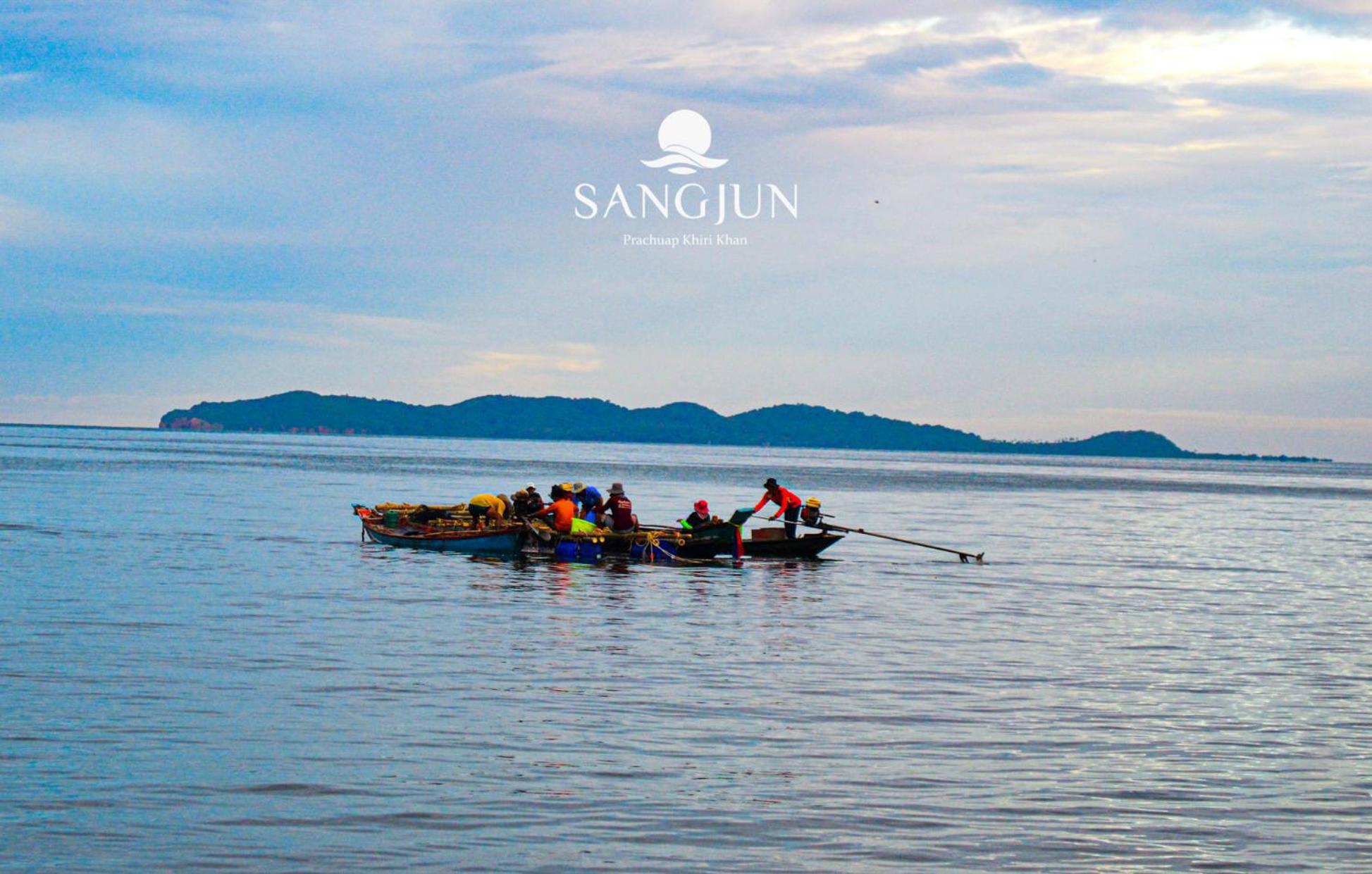 Sangjun On Beach Resort Bang Saphan Luaran gambar